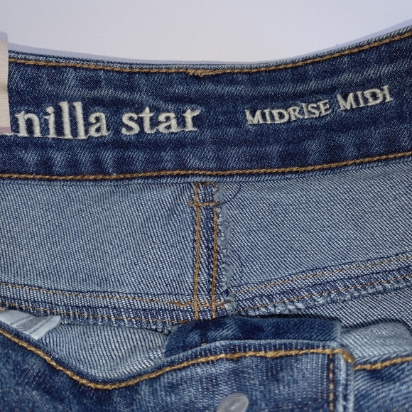 women's vanilla star shorts - Picture 3 of 6